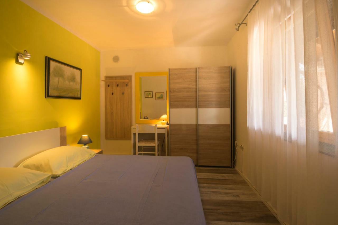 One Bedroom Apartment Near The Kamenjak Park In Prematura Premantura Buitenkant foto